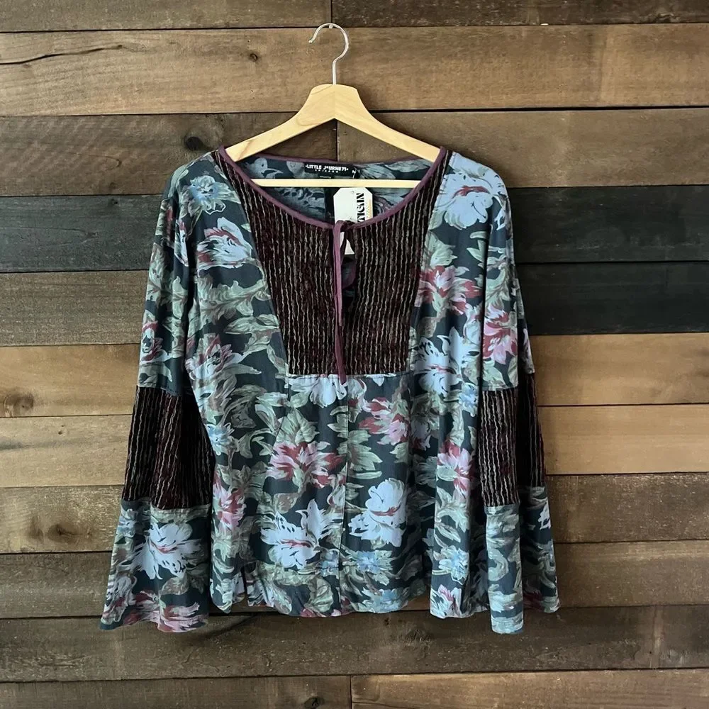 Little Journeys Chicago Boho Bell Sleeve Long Sleeve Top - Picture 9 of 9